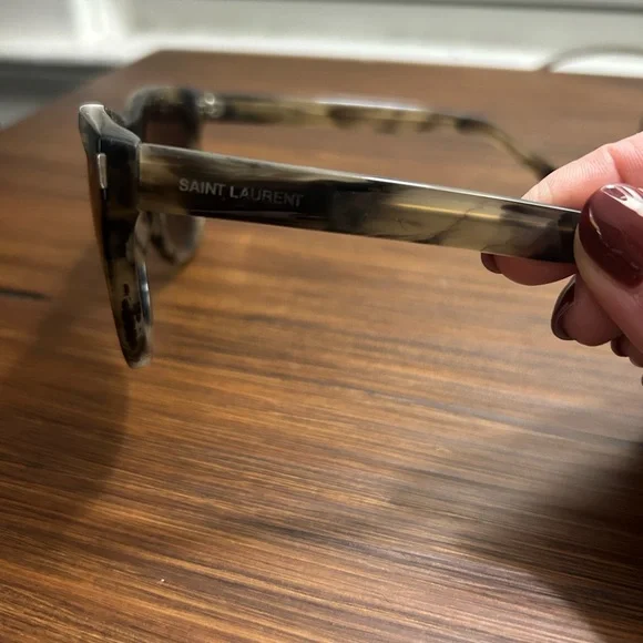 YSL Saint Laurent women’s sunglasses - Picture 5 of 12